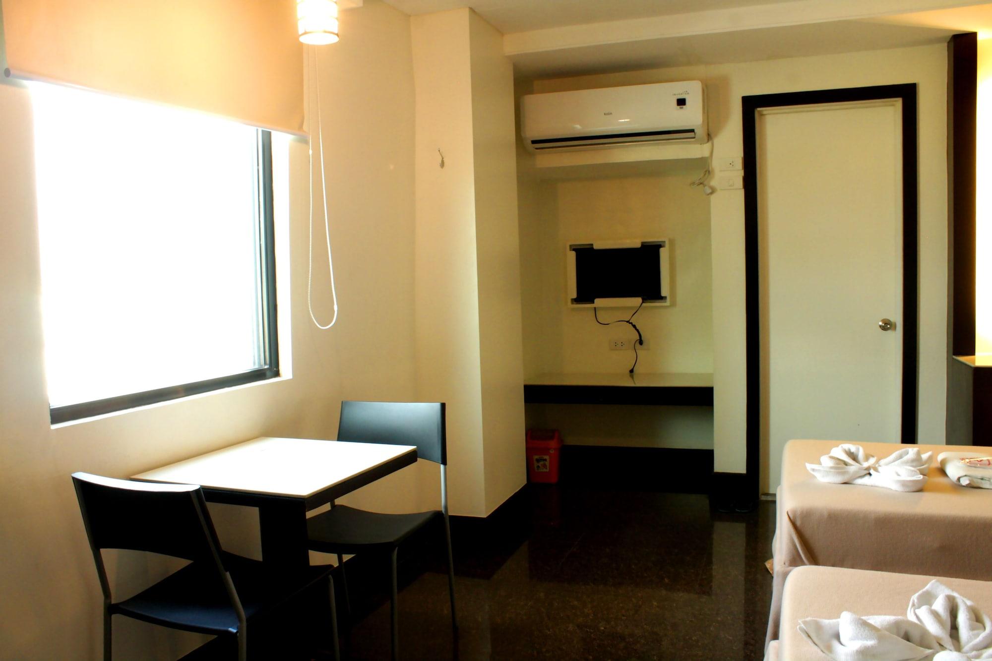 Vista Hotel Cubao Quezon City Bagian luar foto