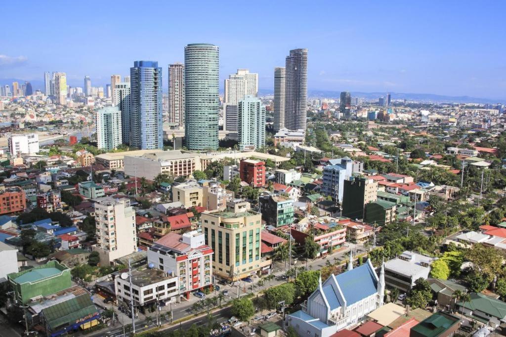 Vista Hotel Cubao Quezon City Bagian luar foto