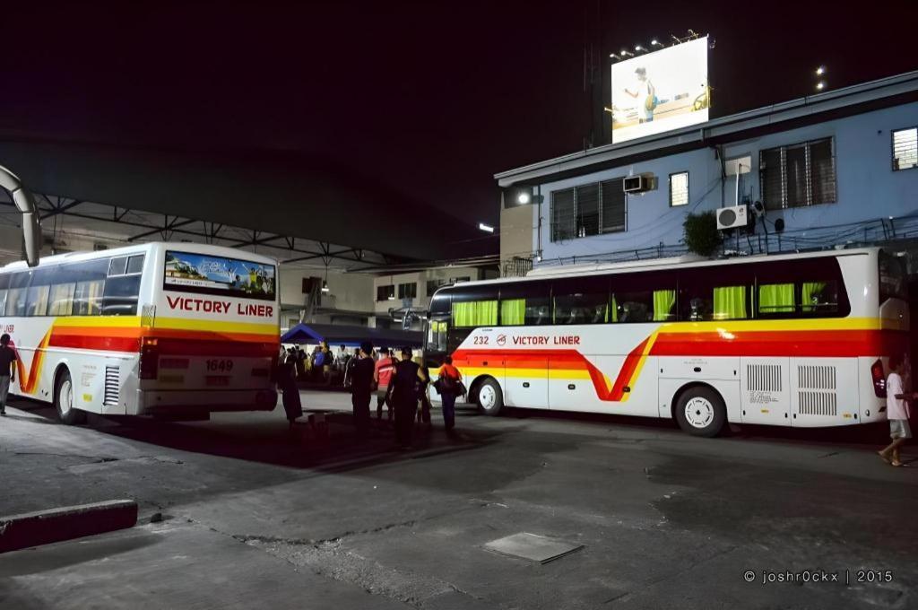 Vista Hotel Cubao Quezon City Bagian luar foto